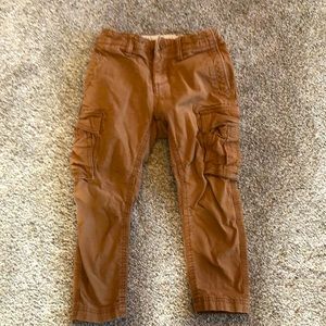 Boys gap slim leg cargo pants size 5